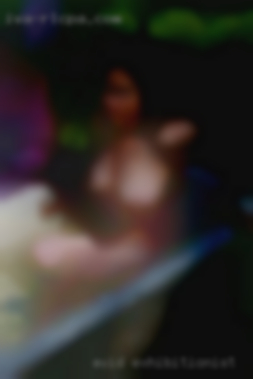 Avid exhibitionist / voyeuristic meet couple.