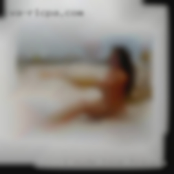 I nude love travels and girls photo shoot near Upper Sandusky.